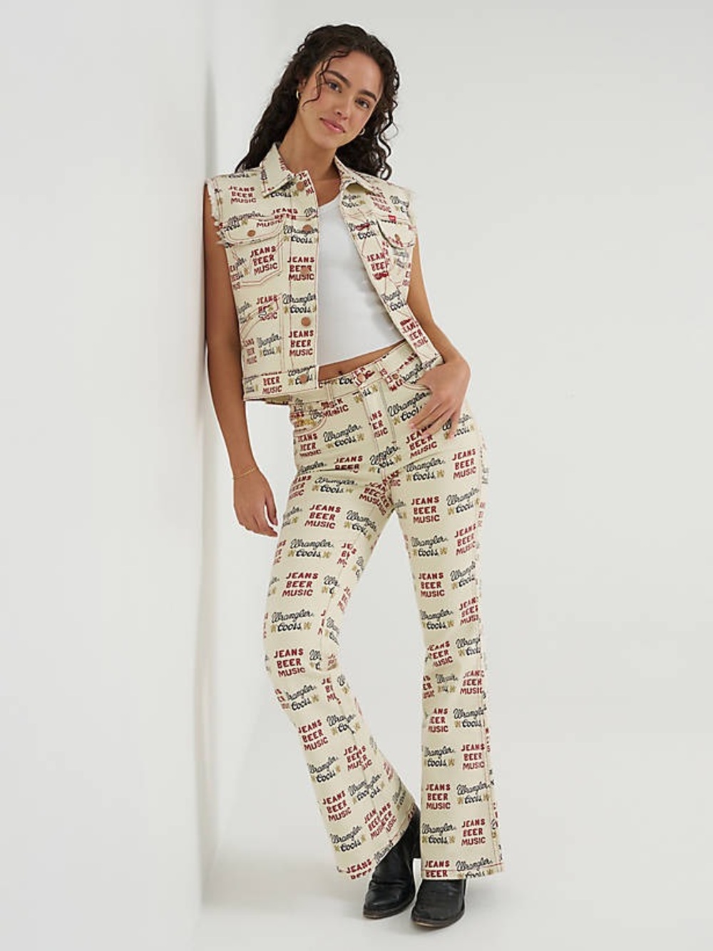 Wrangler x Coors Jeans - Picture 6 of 10